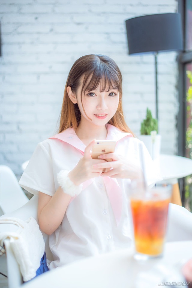 所谓天才，只不过是把别人喝咖啡的功夫都用在工作上了。——鲁迅